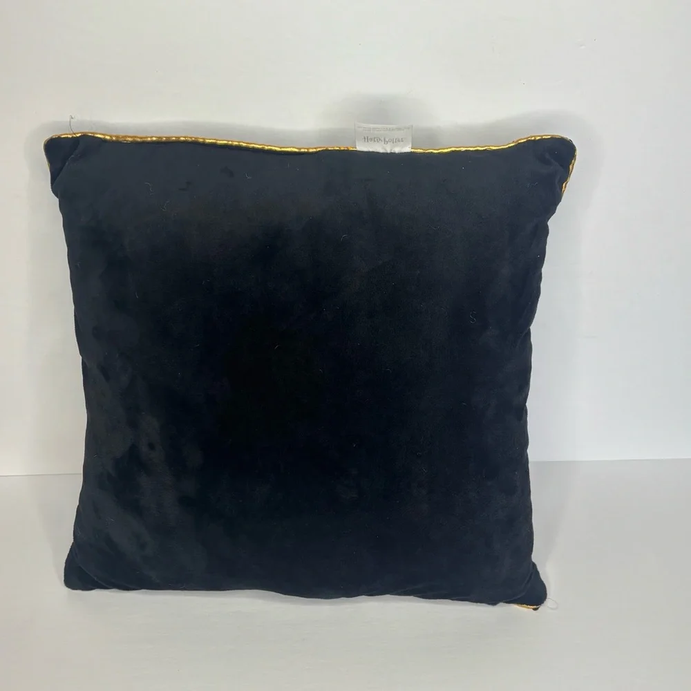 Black‎ and White Platform 9 3/4 Flip Sequin Pillow Back Soft Velour